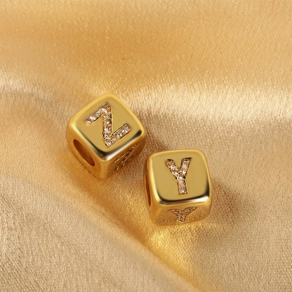 Wholesale Copper Pendant Clavicle Chain With Electroplated Inlaid Zircon And Letter Pattern