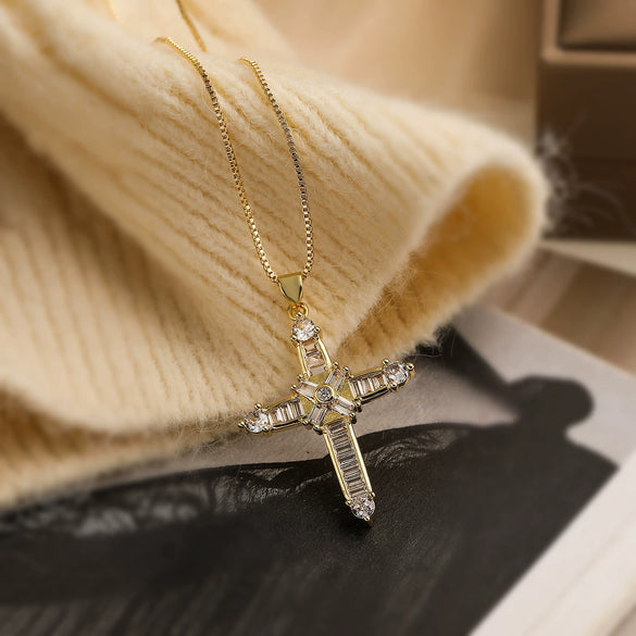 Wholesale Copper Plated 18K Gold Zircon Geometric Cross Pendant Necklace For Women Simple Retro Style