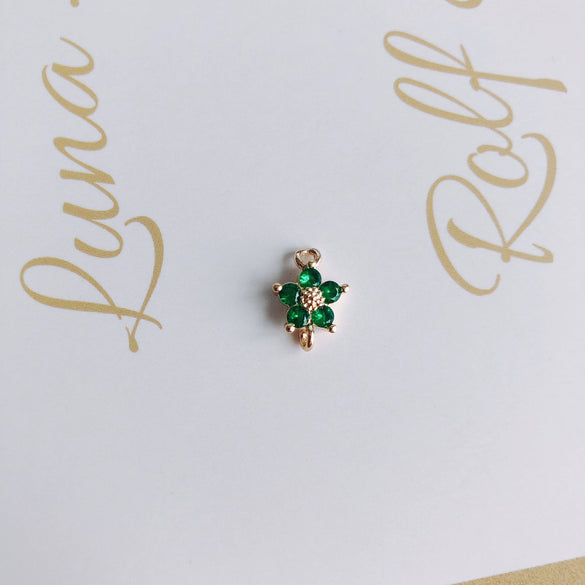 Wholesale Copper Plated Real Gold Hollow Flower Zircon Earrings Jewelry Accessories