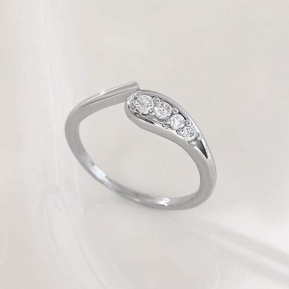 Wholesale Copper Snakeshaped Geometric Animal Zodiac Electroplated Versatile Ring