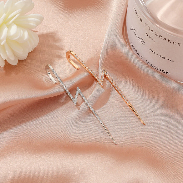Wholesale Copper Zircon Puncture Lightning Ear Hook Personality Surrounding Auricle Style Diamond Embedded Ear Bone Clip Oblique Line Ear Studs With Electroplating