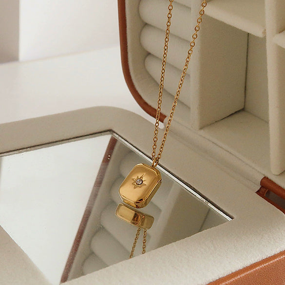 Wholesale Couple Titanium Steel And Stainless Steel Electroplated Water Drop Square Pendant Oshaped Chain Clavicle Necklace Jewelry For Women