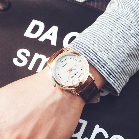 Wholesale Couple Watches With Metal Case Imitation Leather Strap And Stainless Steel Pin Buckle Round Dial