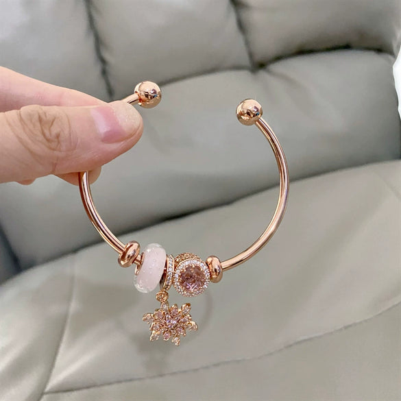 Wholesale Crystal Electroplated Rose Gold Bow Pendant Bracelet For Female Students