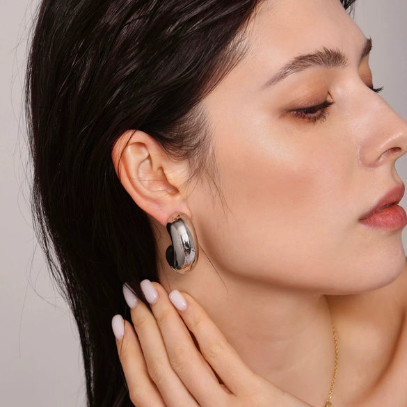 Wholesale Cshaped Round Bead Earrings With Fine Steel Balls And High Texture Stainless Steel Ushape And Geometric Pattern Electroplated Women's Exaggerated Earrings