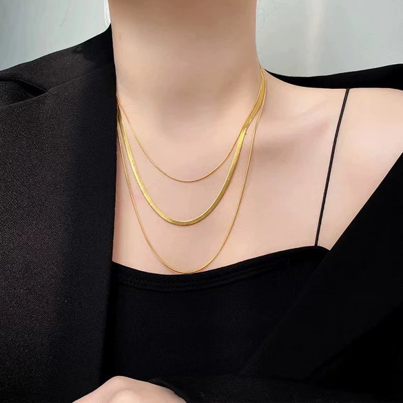 Wholesale Cuban Chain Necklace In Fashionable Style With Geometric Pattern Made Of Stainless Steel And Titanium Steel Electroplated
