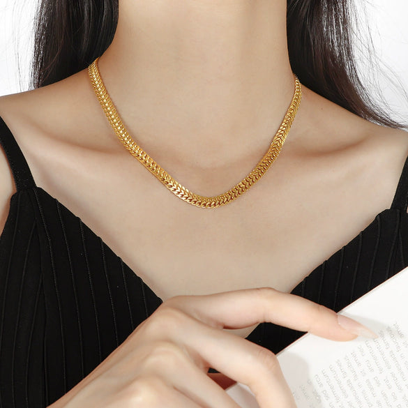 Wholesale Cuban Chain Necklace In Fashionable Style With Geometric Pattern Made Of Stainless Steel And Titanium Steel Electroplated