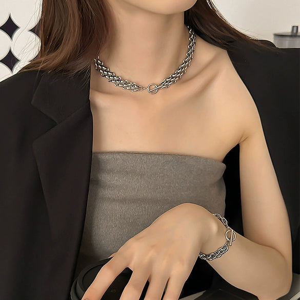 Wholesale Cuban Chain Necklace In Fashionable Style With Geometric Pattern Made Of Stainless Steel And Titanium Steel Electroplated