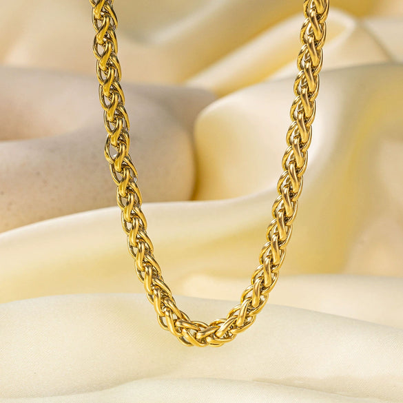 Wholesale Cuban Chain Necklace In Fashionable Style With Geometric Pattern Made Of Stainless Steel And Titanium Steel Electroplated
