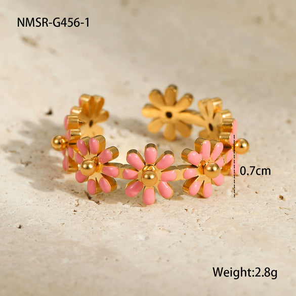 Wholesale Daisy Flower Ring Stainless Steel Electroplated 18K Gold Light Luxury Style