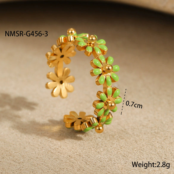 Wholesale Daisy Flower Ring Stainless Steel Electroplated 18K Gold Light Luxury Style