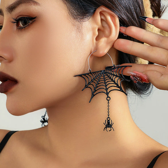 Wholesale Dark Wind Cobweb Hollow Tassel Stud Earrings For Women Metal Animal Pattern Electroplating Gothic Punk Style Halloween Spider Design
