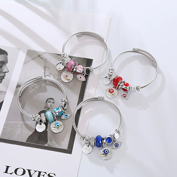 Wholesale Diamondencrusted Alloy Heartshaped Adjustable Bracelet For Unisex Fashion Jewelry