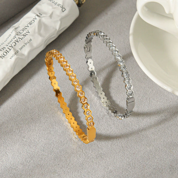 Wholesale Diamondencrusted Electroplated Stainless Steel Bracelet For Women With Geometric Ins Style