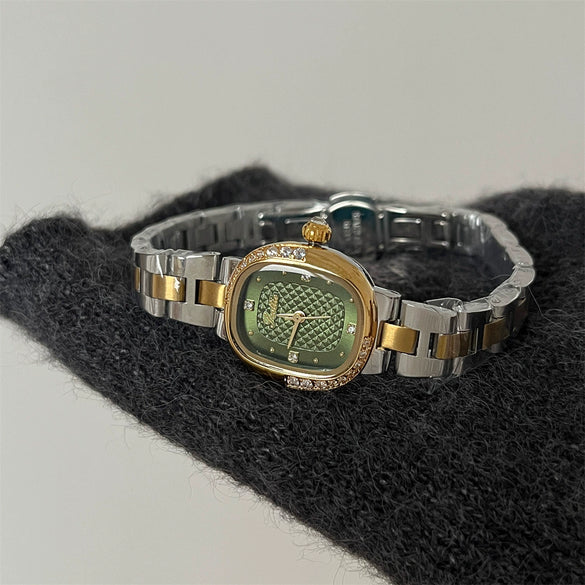 Wholesale Diamondencrusted Oval Alloy And Stainless Steel Band Watch For Women Casual Style