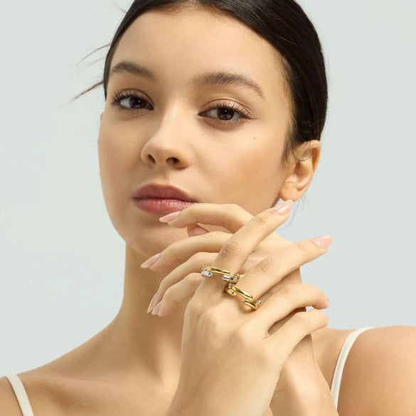 Wholesale Diamondencrusted Round Colorblocked 18K Gold Plated Geometric Stainless Steel Ring For Women