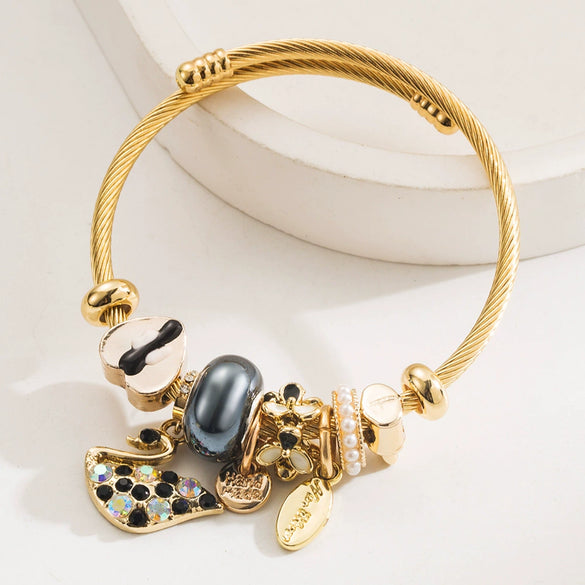 Wholesale Diamondencrusted Swan Pendant Bracelet Made Of Gold Alloy For Unisex Fashionable Style