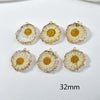 Wholesale Diy Jewelry Accessories Irregular Transparent Resin Pendant With Small Daisy Wafer As Jewelry Material
