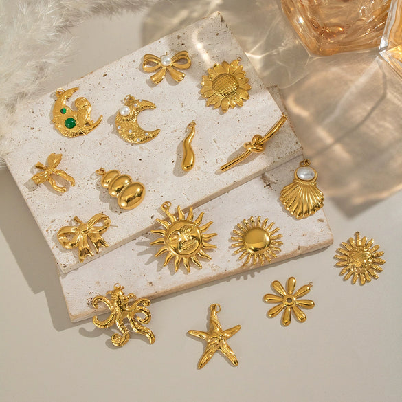 Wholesale Diy Jewelry Accessories Stainless Steel Non Fading Seaside Pendant With Small Animal Pattern For Women Electroplated With 18K Real Gold