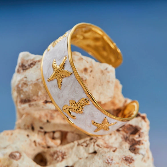 Wholesale Dopamine Oildrip Starfish And Seahorse Stainless Steel 18K Gold Electroplated Bracelet For Office Ladies