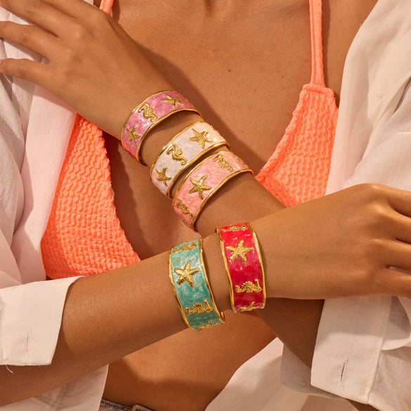 Wholesale Dopamine Oildrip Starfish And Seahorse Stainless Steel 18K Gold Electroplated Bracelet For Office Ladies