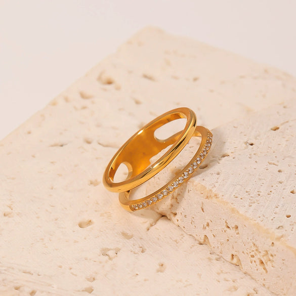 Wholesale Double Layer Round Stainless Steel Diamond Ring For Women With Geometric Style And Electroplating Treatment