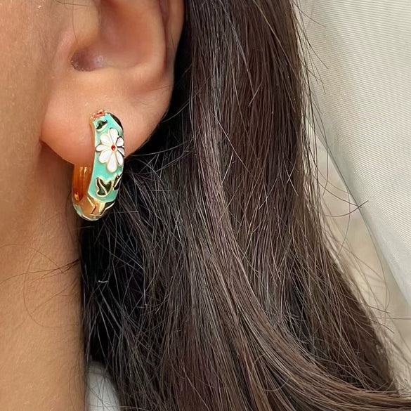 Wholesale Ear Jewelry Copper 14K Gold Ear Needle Flower Pattern Dripping Oil Process