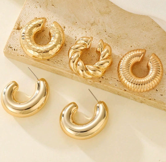 Wholesale Earrings Ccb Material Geometric Style Oval Hollow Electroplated Ear Clip