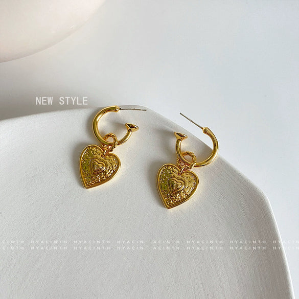 Wholesale Earrings Copper Geometric Heart Cshaped Electroplated Retro Trendy Light Luxury Highend