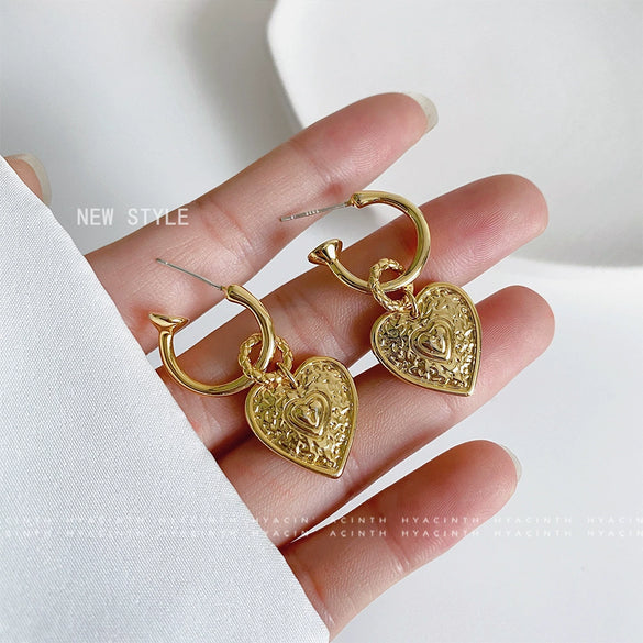 Wholesale Earrings Copper Geometric Heart Cshaped Electroplated Retro Trendy Light Luxury Highend
