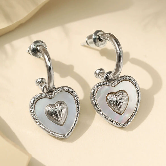 Wholesale Earrings Copper Heart Shape Retro Light Luxury Electroplating For Women