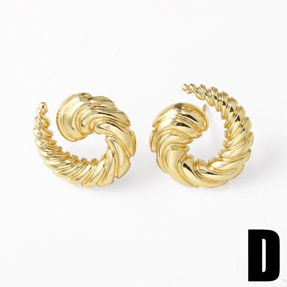 Wholesale Earrings Copper Plated 18K Gold Love Heart Shell Shape Simple Style Electroplating