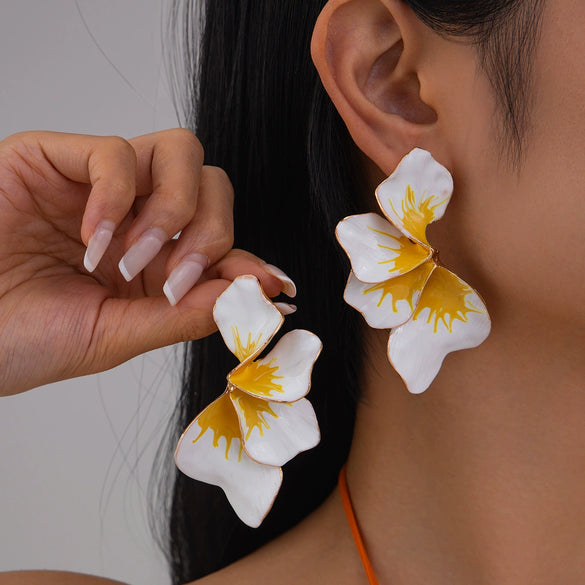 Wholesale Earrings Metal Geometric Flower Dripping Oil Pink Petal Women's