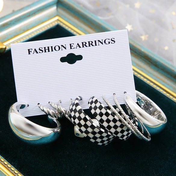 Wholesale Earrings Pearl Pendant Retro Simple Love Geometric Alphanumeric Butterfly Black And White Checkerboard Ladies Set