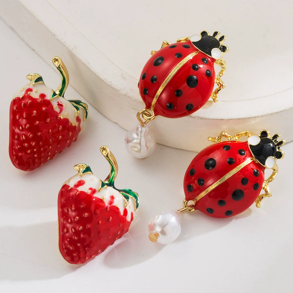 Wholesale Earrings S925 Silver Retro Strawberry Insect Flower Imitation Pearl Electroplated Design For Women