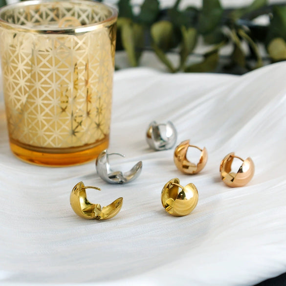 Wholesale Earrings Titanium Steel Geometric Hollow Ball Electroplated Fashion Ol Style