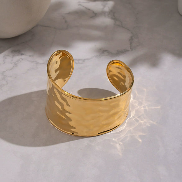 Wholesale Electroplated Geometric Light Luxury Stainless Steel Hammered Texture Open Bracelet Jewelry Accessories
