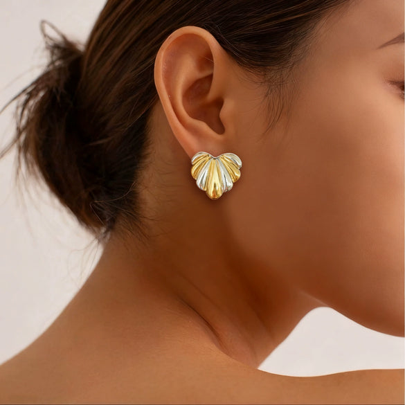 Wholesale Electroplated Stainless Steel Heartshaped Love Earrings For Women Highend Fashion