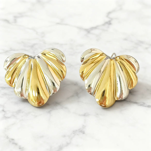 Wholesale Electroplated Stainless Steel Heartshaped Love Earrings For Women Highend Fashion