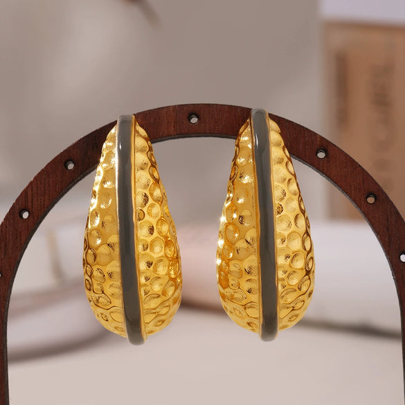 Wholesale Elegant Cshaped Hammer Pattern Oil Drop Titanium Steel Earrings For Women With Electroplating Design