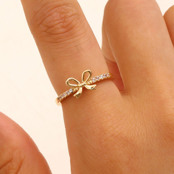 Wholesale Elegant Heartshaped Hollow Woven Copper Zircon Electroplated Ring For Women