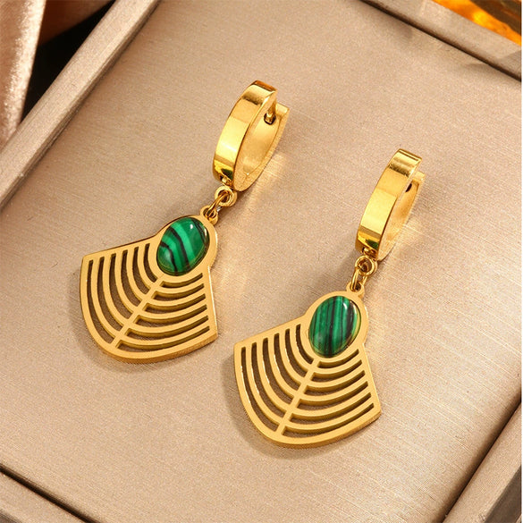 Wholesale Elegant Imitation Pearl Stud And Ear Clip Earrings For Women With Flower And Constellation Patterns Electroplated