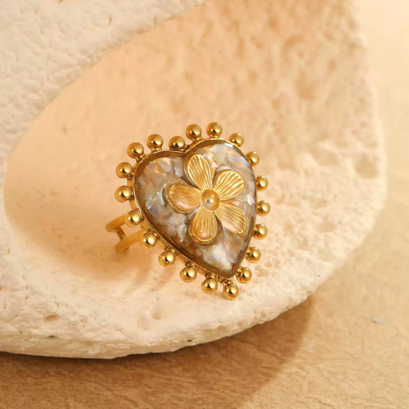 Wholesale Elegant Light Luxury Style Titanium Steel Ring With Heart Flower Geometric Pattern 18K Gold Electroplated For Women