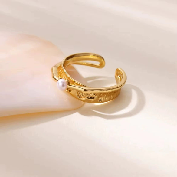 Wholesale Elegant Metallic Internet Celebrity Style Butterfly Gradient Oil Dropping Snakeshaped Copper Ring For Women With Electroplating And Animal Zodiac Pattern