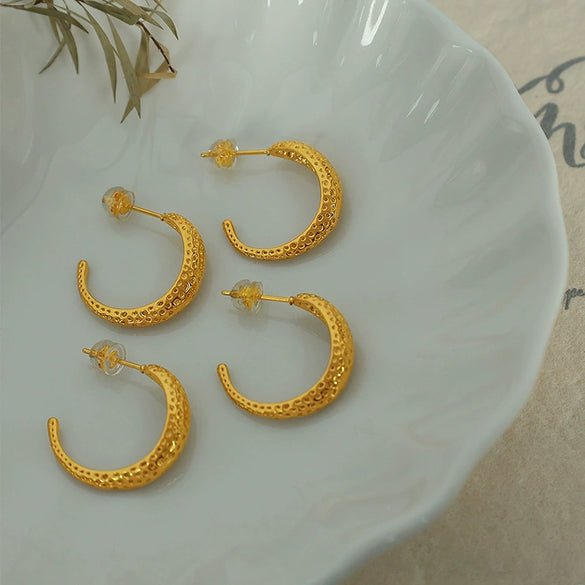 Wholesale Elegant Natural Style Irregular Moon Pattern 316L Stainless Steel Gold Plated Nonfading Women's Earrings