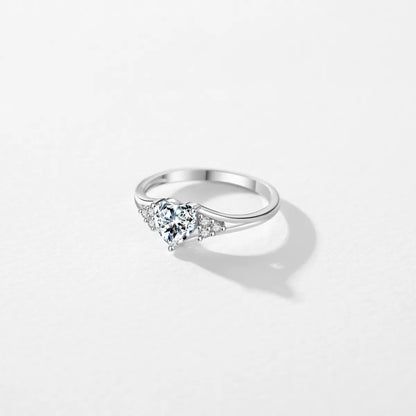 Wholesale Elegant Shiny Heart Shape Sterling Silver Rhodium Plated Zircon Rings