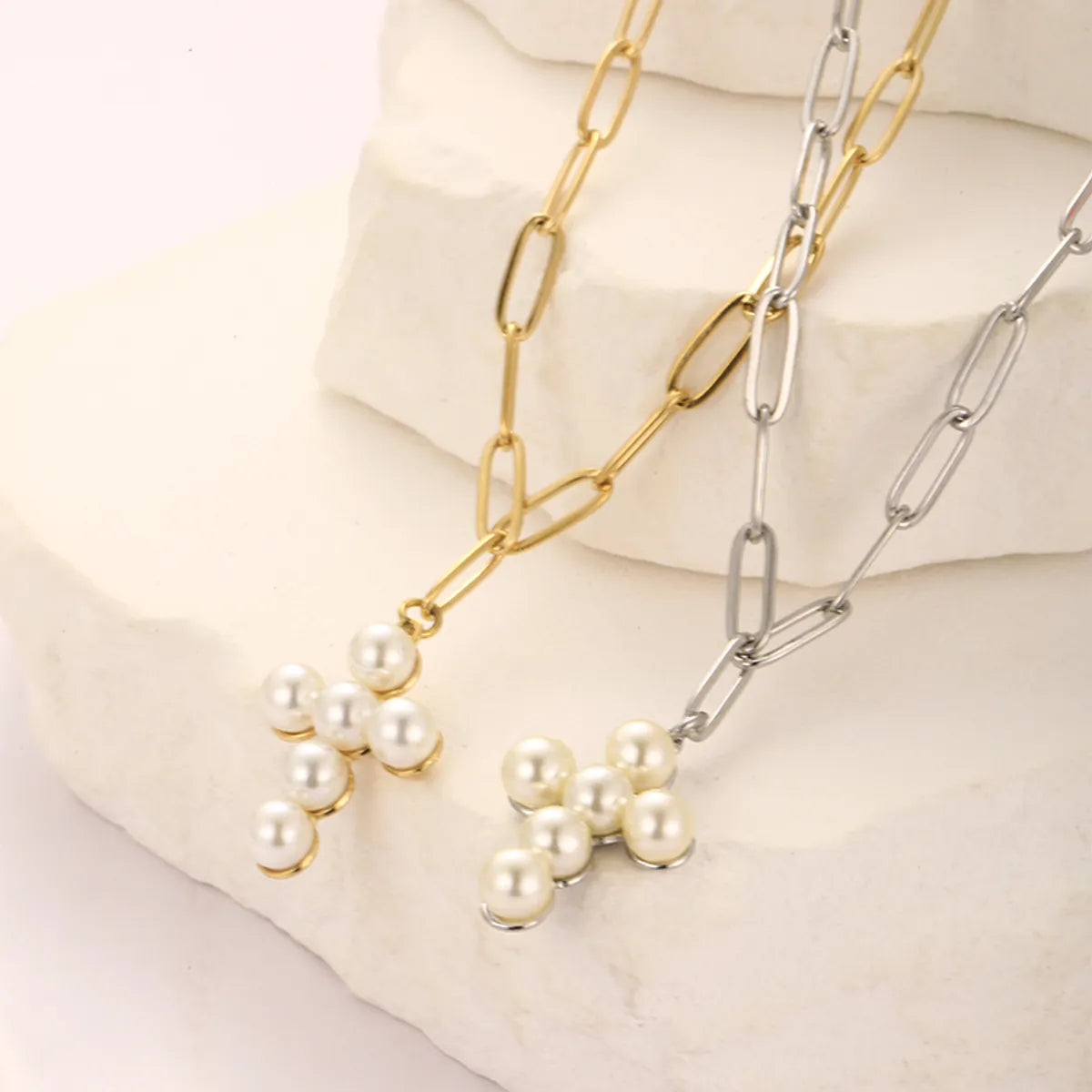 Elegant Solid Color Stainless Steel Plating Inlay Artificial Pearls 18k Gold Plated Pendant Necklace