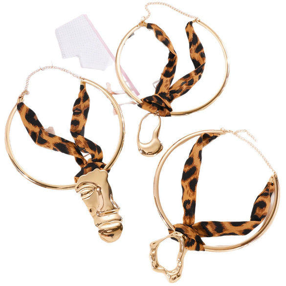 Wholesale Exaggerated Geometric Iron Electroplated Earrings And Necklaces For Women