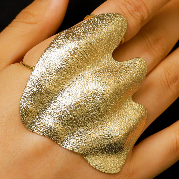 Wholesale Exaggerated Heavytextured Open Geometric Alloy Electroplated Ring For Women