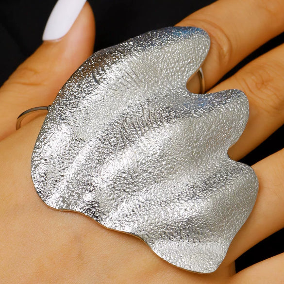 Wholesale Exaggerated Heavytextured Open Geometric Alloy Electroplated Ring For Women